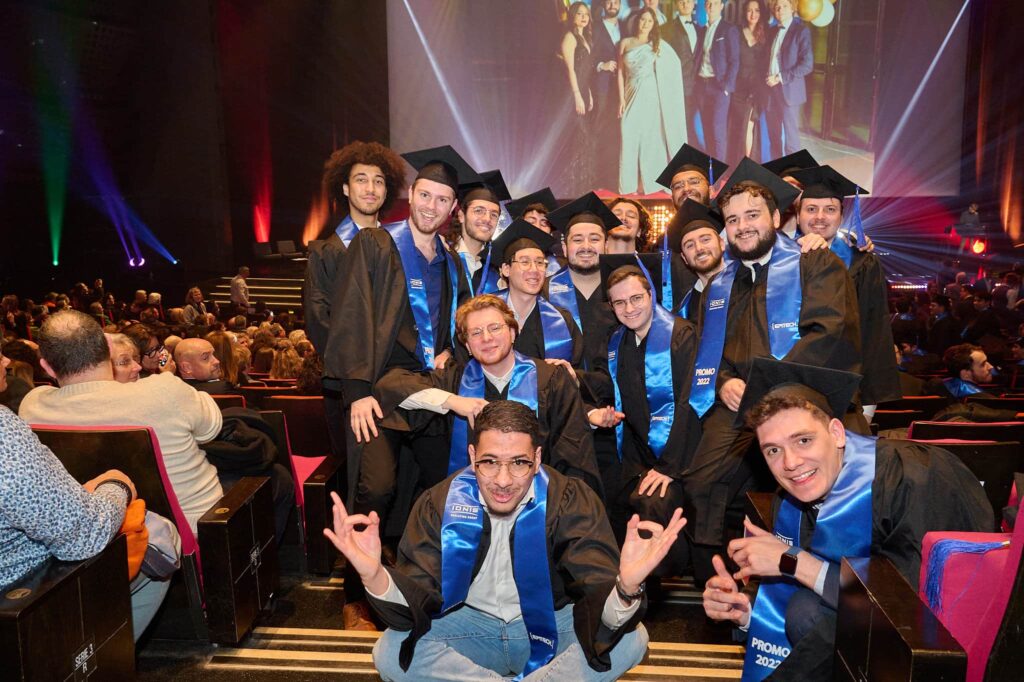 Revivez la remise de titres de la promo 2022 d&rsquo;Epitech au Palais des Congrès de Paris