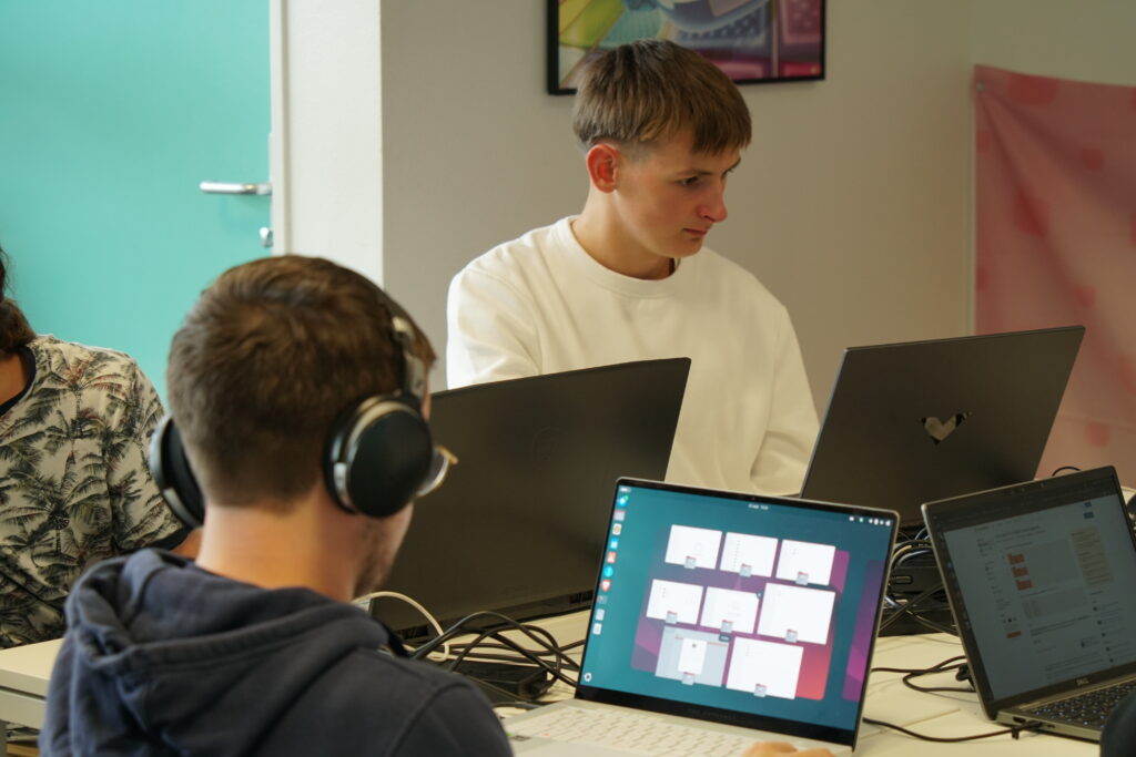 Le Cyber moi/s&nbsp;: la cybersécurité pour tous, par tous