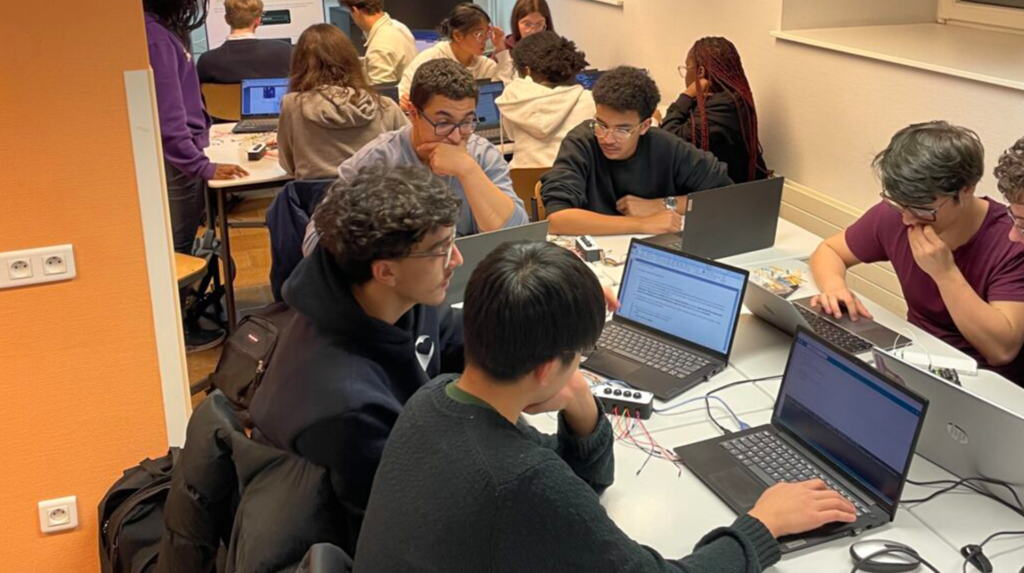 Ateliers de programmation à Mulhouse pour des élèves en NSI