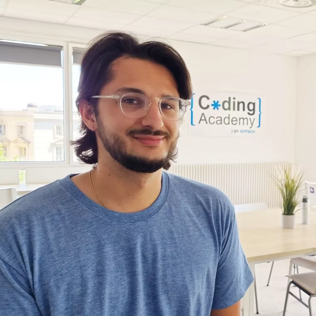 Challenge et expérience sociale&nbsp;: la Coding Academy vue par Guilhem Lacombe